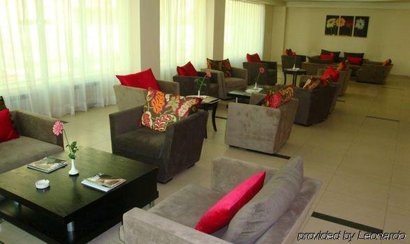 Astra Hotel อัลมาตี ภายนอก รูปภาพ