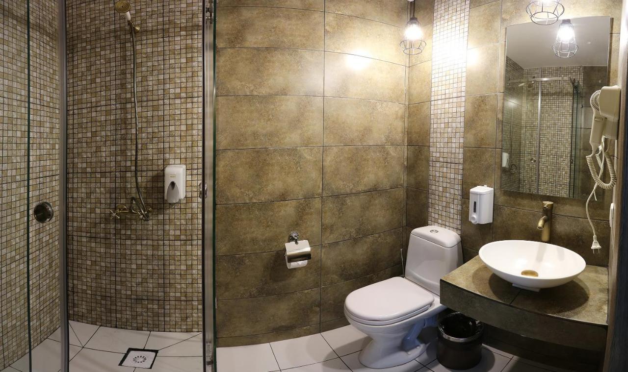 Astra Hotel อัลมาตี ภายนอก รูปภาพ