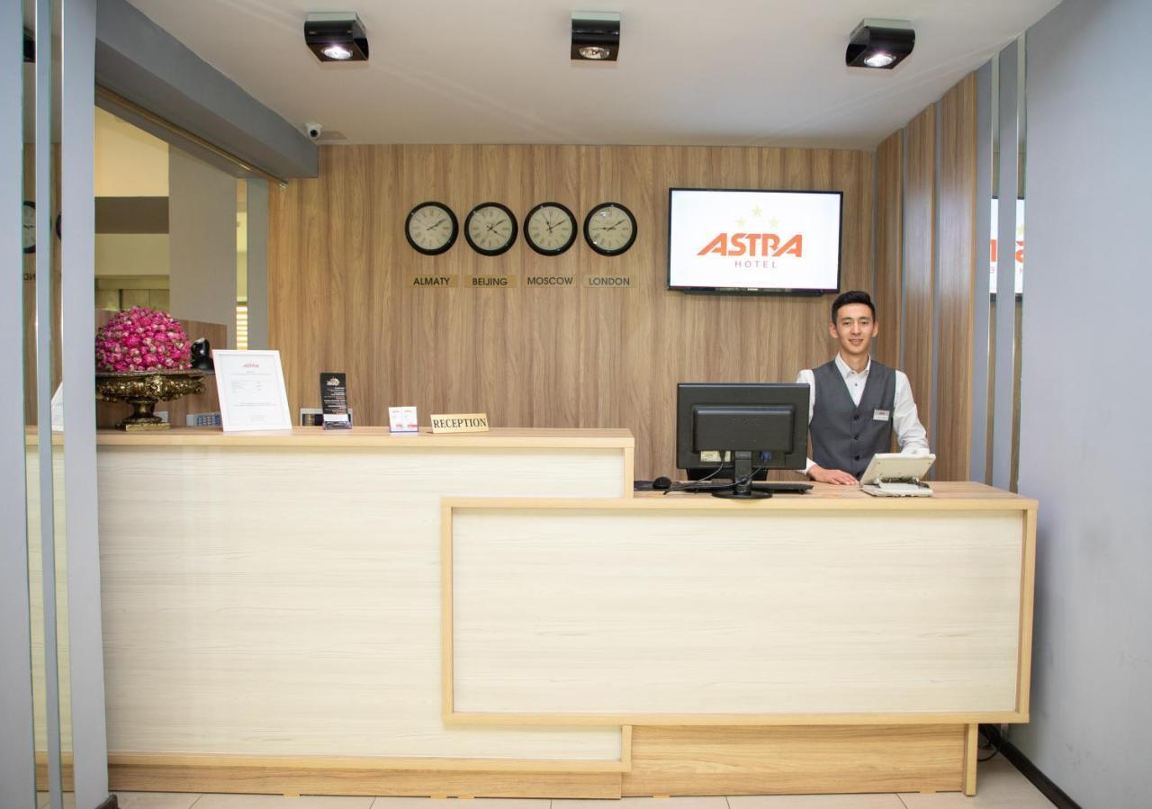 Astra Hotel อัลมาตี ภายนอก รูปภาพ